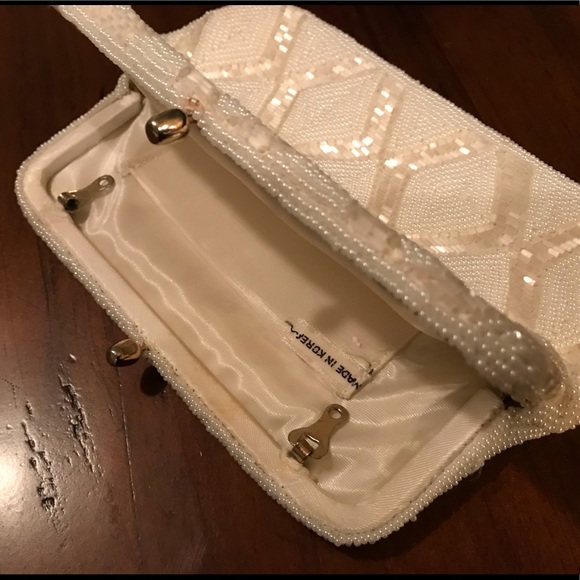 Beaded wedding clutch hand bag 5” x 7” - Picture 5 of 6